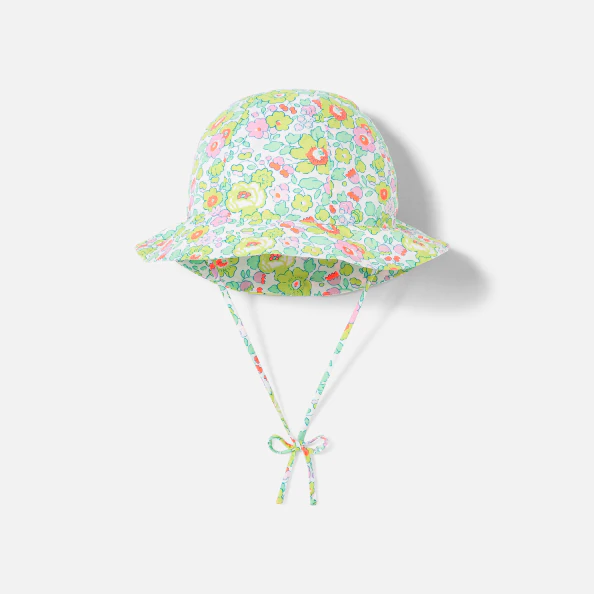 Chapeau bébé fille en tissu Liberty