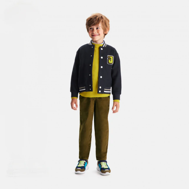 Pantalon enfant garçon coupe carotte