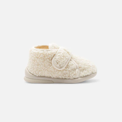 Chaussons bébé en sherpa